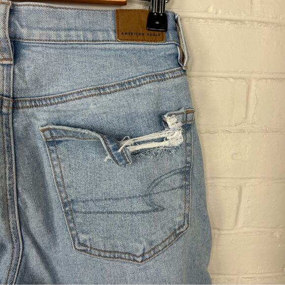 American Eagle Distressed Light Wash 90s Straight Leg Jeans Size 00 - Picture 12 of 13
